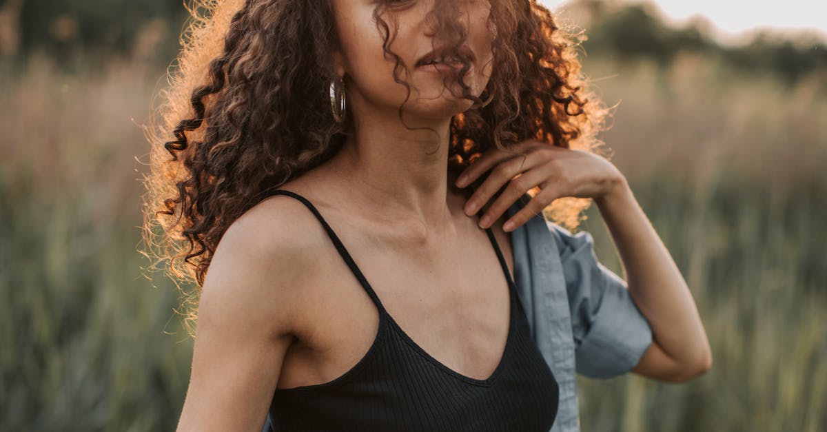 How to Choose a Free Standing Wardrobe that Matches Your Décor