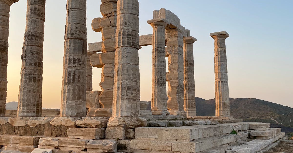 How to Integrate a Walk-In Wardrobe into Your Home Design