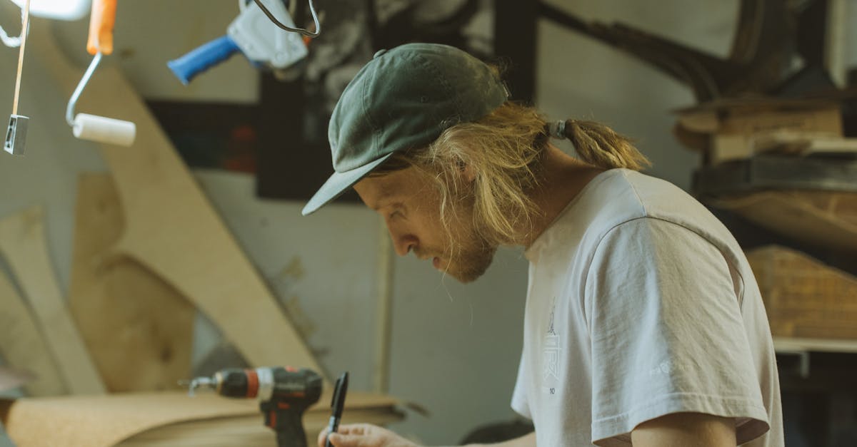 Review of Stylish Walk-In Wardrobe Designs