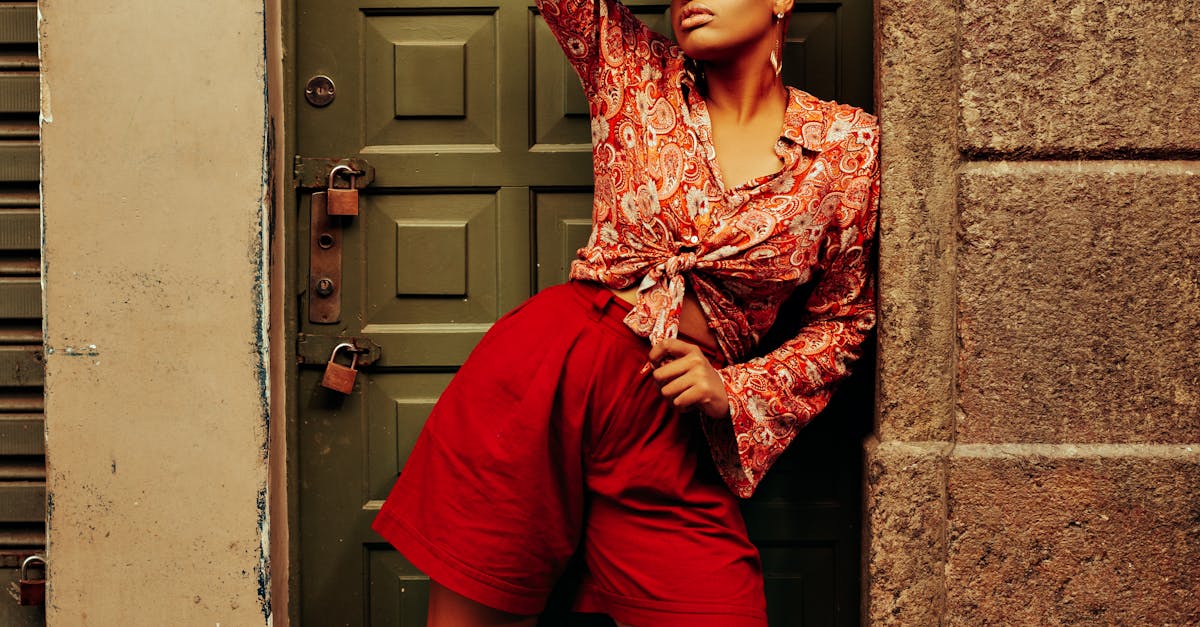 Round Up of Minimalist Sliding Door Wardrobe Inspirations