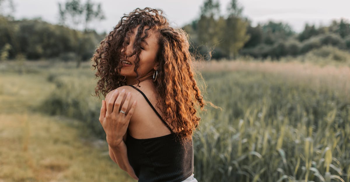 Round Up of Vintage Free Standing Wardrobe Designs