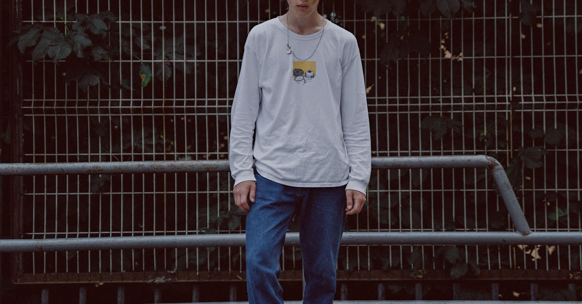 What Are the Common Mistakes When Buying a Free Standing Wardrobe?