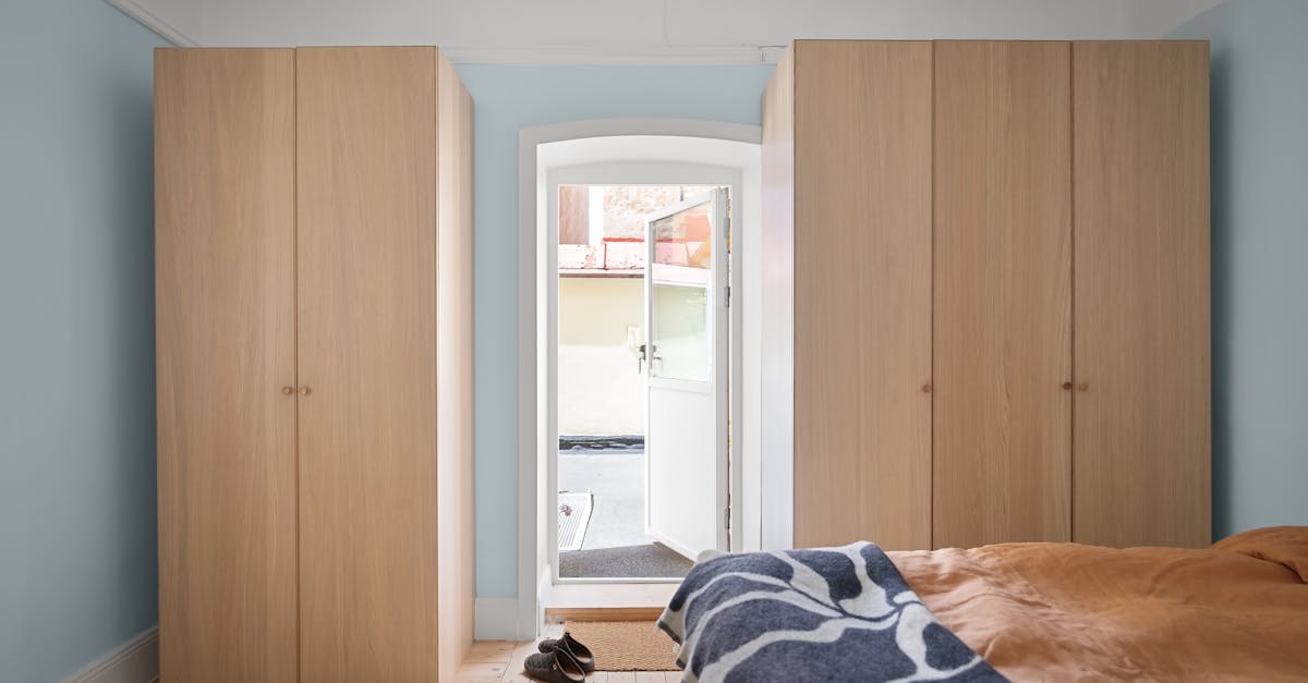 What Styles of Built-in Wardrobes Suit Your Home Decor?